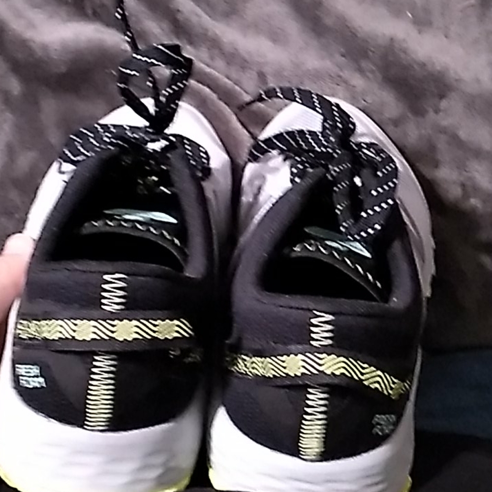 Shoes - Picture 3 of 3